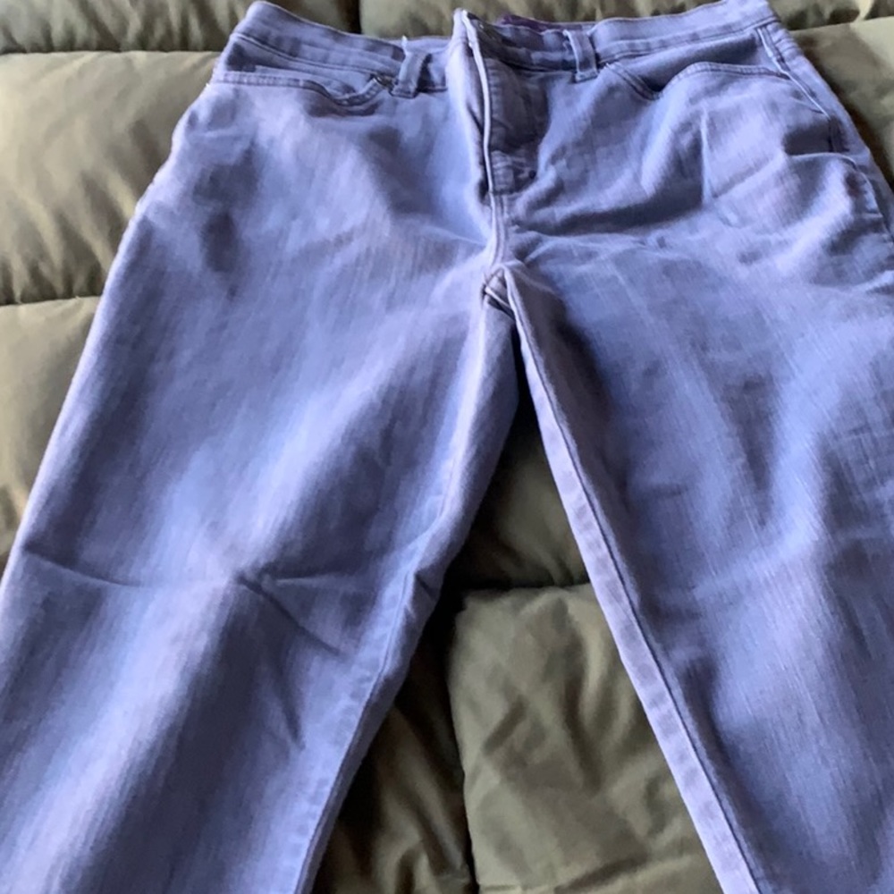Gloria Vanderbilt grey jeans